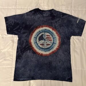 The Mountain Red White & Blue Peace Sign T-Shirt (M)